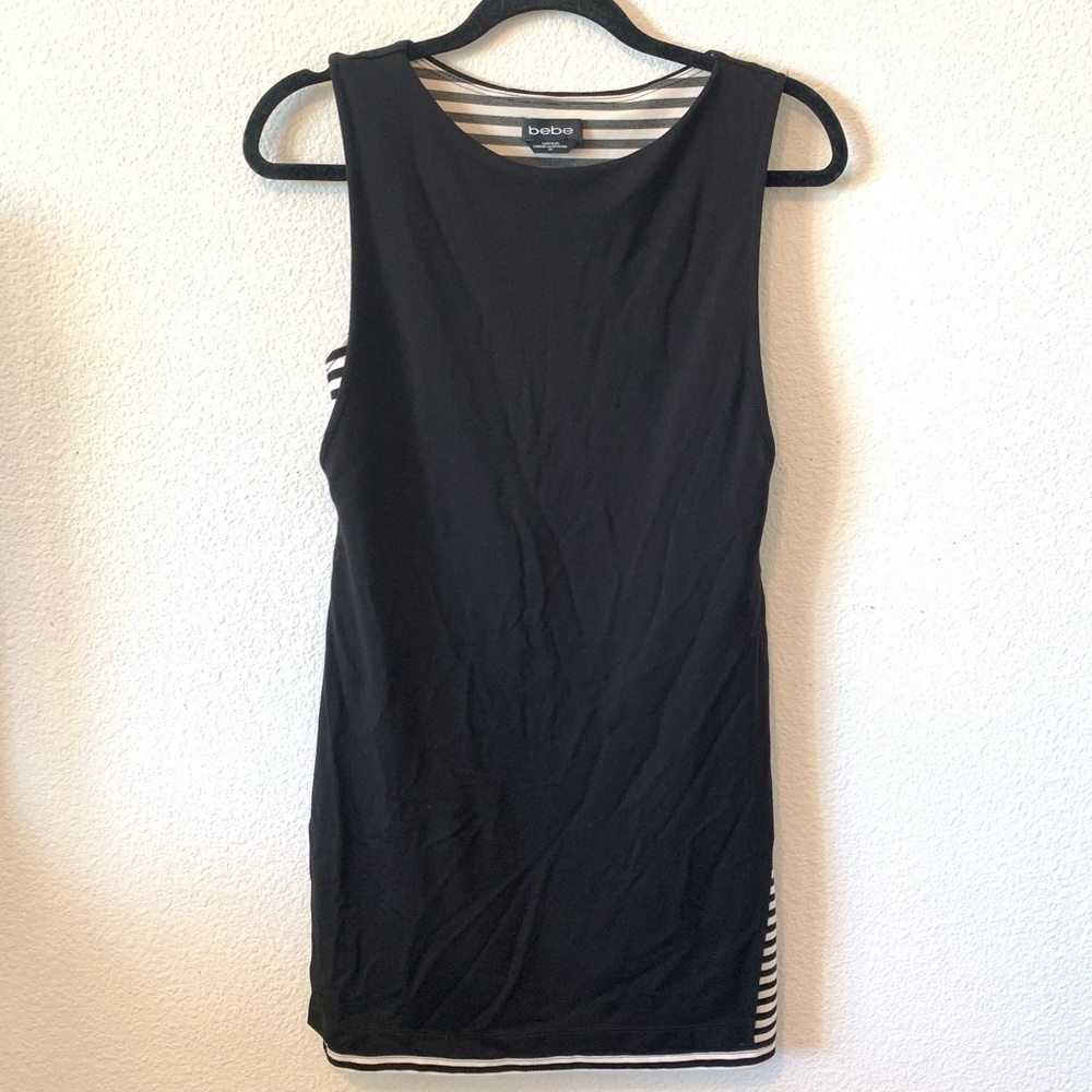 Sleeveless short cut dress